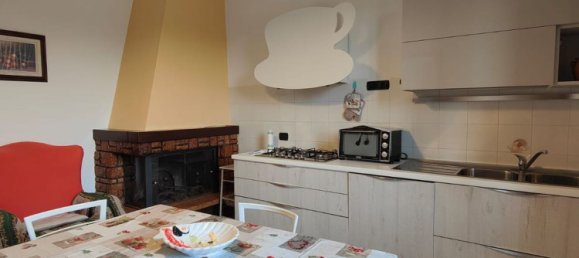 7 rooms House in Aulla, Italy No. 110901 3