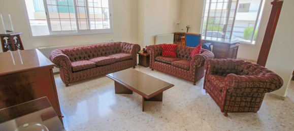 5 bedrooms Villa in Deryneia, Cyprus No. 22313 3