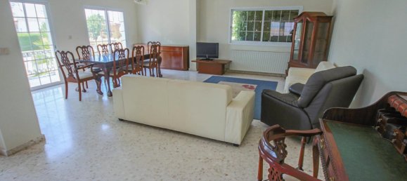 5 bedrooms Villa in Deryneia, Cyprus No. 22313 6