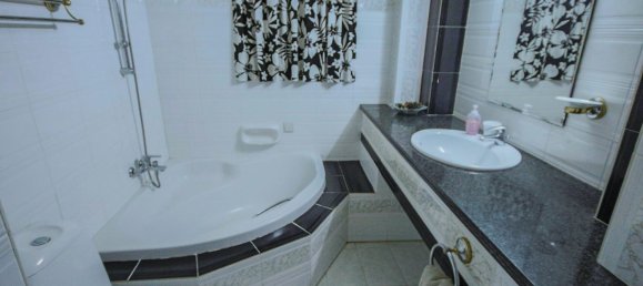 5 bedrooms Villa in Deryneia, Cyprus No. 22313 20