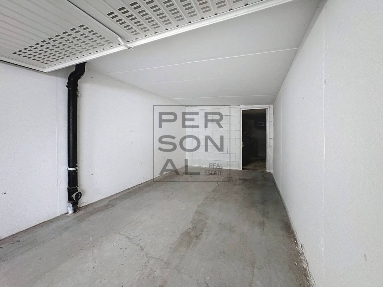 Garage à Levico Terme, Italy 36m² No. 259414