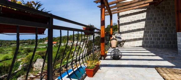 4 bedrooms Commercial property in Kotor, Montenegro No. 52 10