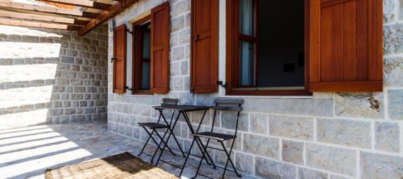 4 bedrooms Commercial property in Kotor, Montenegro No. 52 11