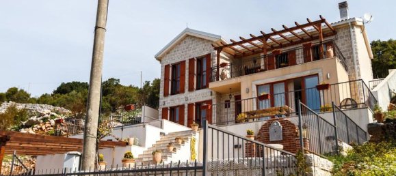 4 bedrooms Commercial property in Kotor, Montenegro No. 52 2