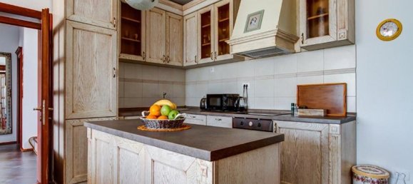 4 bedrooms Commercial property in Kotor, Montenegro No. 52 16