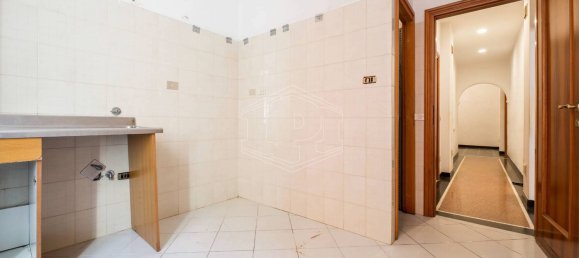 7 bedrooms Apartment in Genoa, Italy No. 332433 21