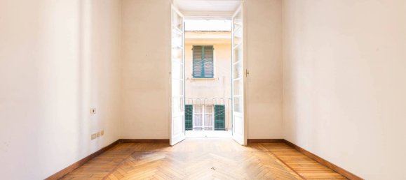 7 bedrooms Apartment in Genoa, Italy No. 332433 11