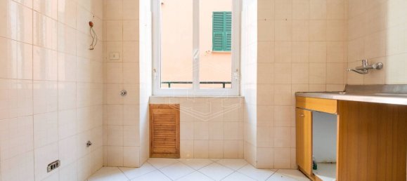 7 bedrooms Apartment in Genoa, Italy No. 332433 19