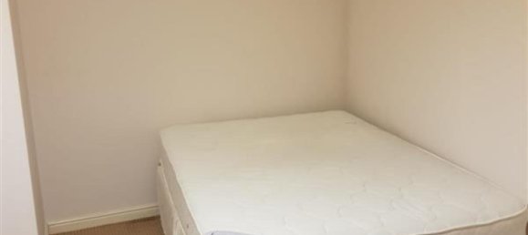 Студия в Фелтем, Великобритания № 419 3