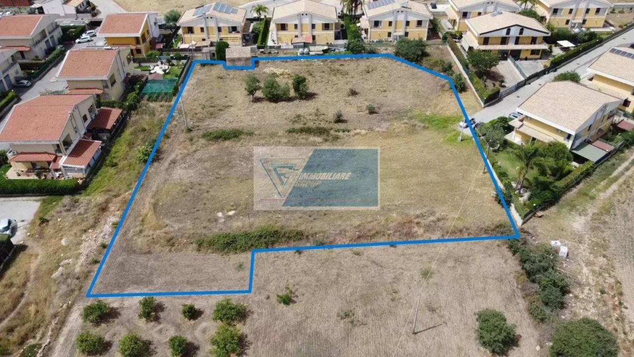 5000m² Land in Avola, Italy No. 135972