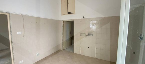 3 rooms House in Bitonto, Italy No. 19196 15