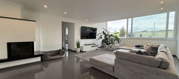 1384m² Building in Essen, Germany No. 320762 3