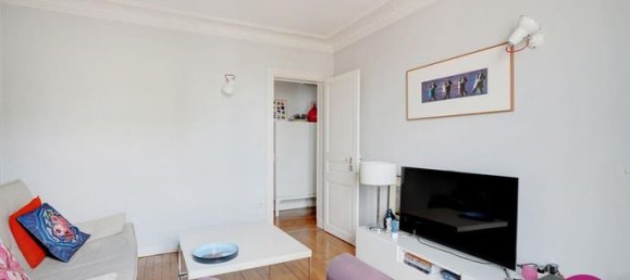 2 chambres Appartement à Montreuil, France No. 358529 4