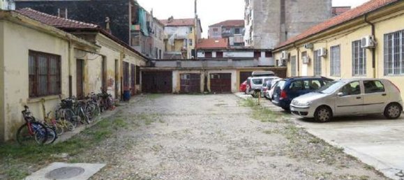 3 rooms Apartment in Turin, Italy No. 50567 3
