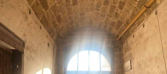 Дом с 7 комнатами в Matino, Италия № 142525 5