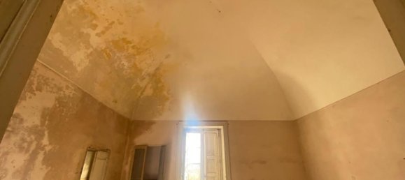 Дом с 7 комнатами в Matino, Италия № 142525 12