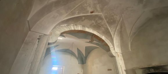 Дом с 7 комнатами в Matino, Италия № 142525 3