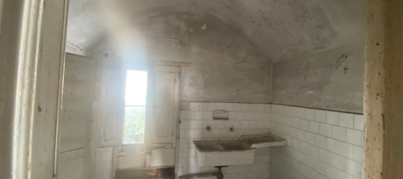 Дом с 7 комнатами в Matino, Италия № 142525 15