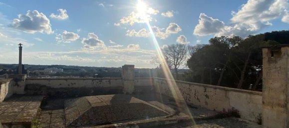 Дом с 7 комнатами в Matino, Италия № 142525 16