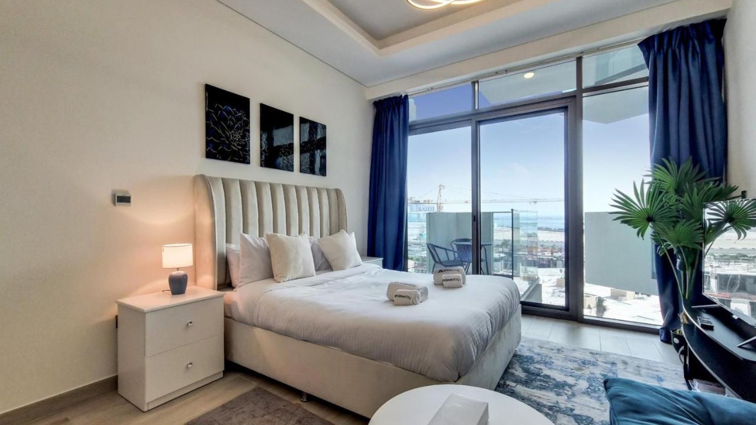 Квартира 30.0м² в AZIZI FARHAD, Dubai Healthcare City, ОАЭ № 60352