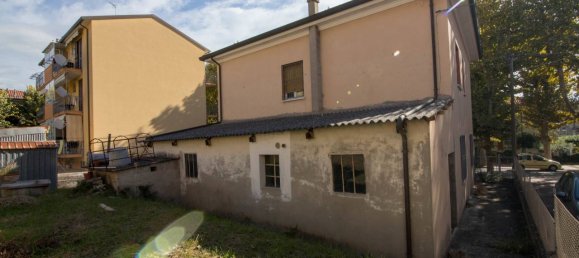 2 Schlafzimmer Villa in Coriano, Italy, Nr. 209015 14