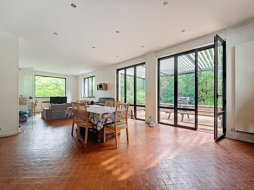 Casa T6 em Suresnes, France N.º 171507