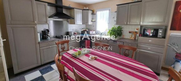 Casa de 3 dormitorios en Les Sables-d'Olonne, France No. 353450 2