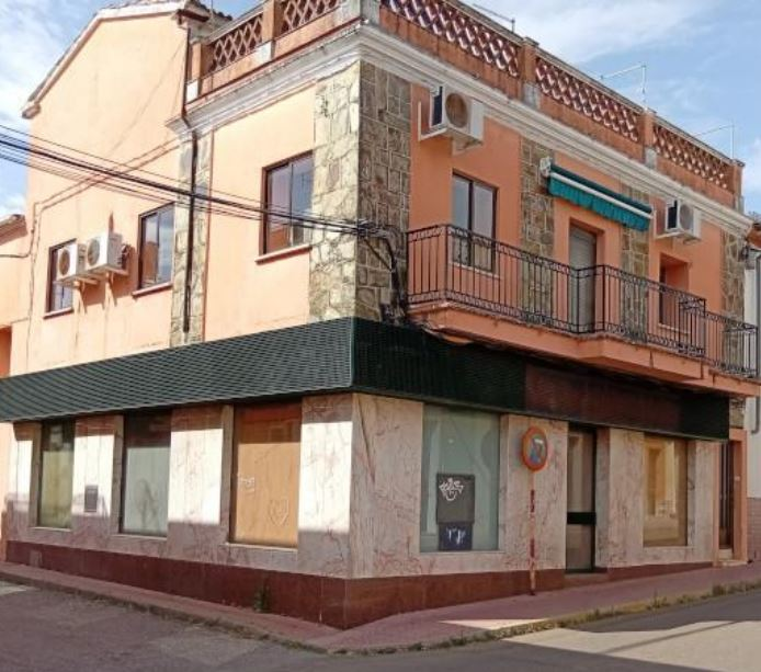91m² Commercial property in Caceres, Spain No. 190632