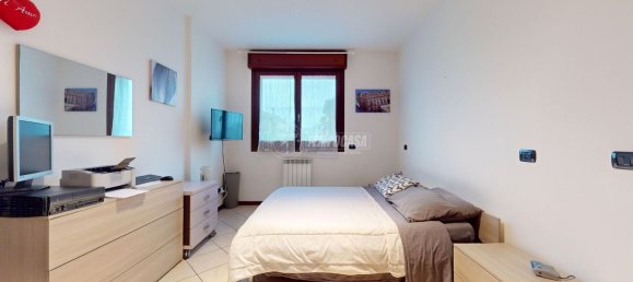 2 rooms Apartment in Rubiera, Italy No. 141731 15