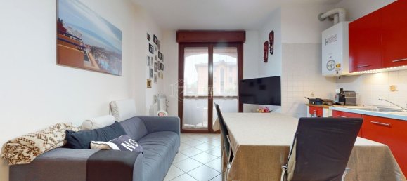 2 rooms Apartment in Rubiera, Italy No. 141731 2