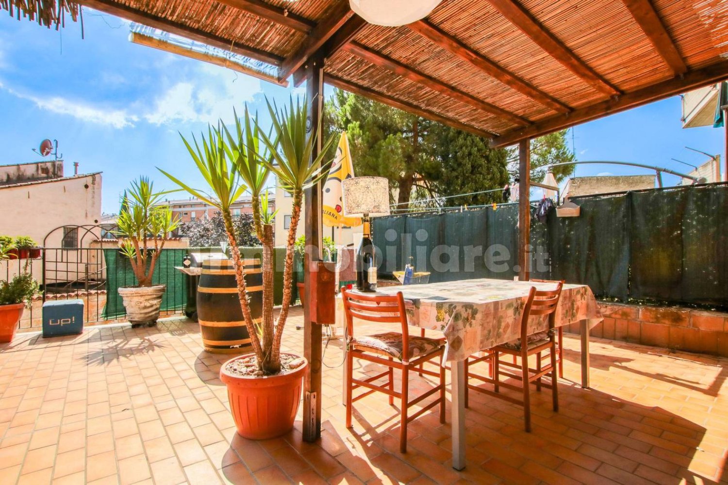 Квартира с 3 спальнями в Верона, Италия № 277244