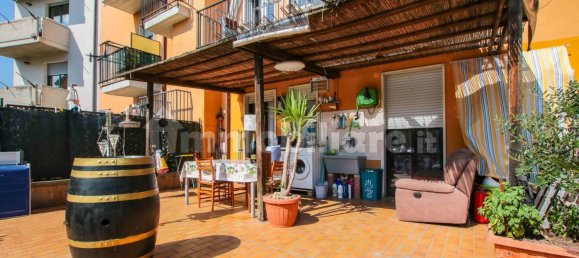 Квартира с 3 спальнями в Верона, Италия № 277244 3