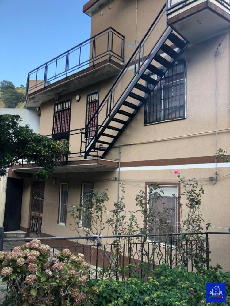 3-Zimmer Doppelhaus in Messina, Italy, Nr. 71488