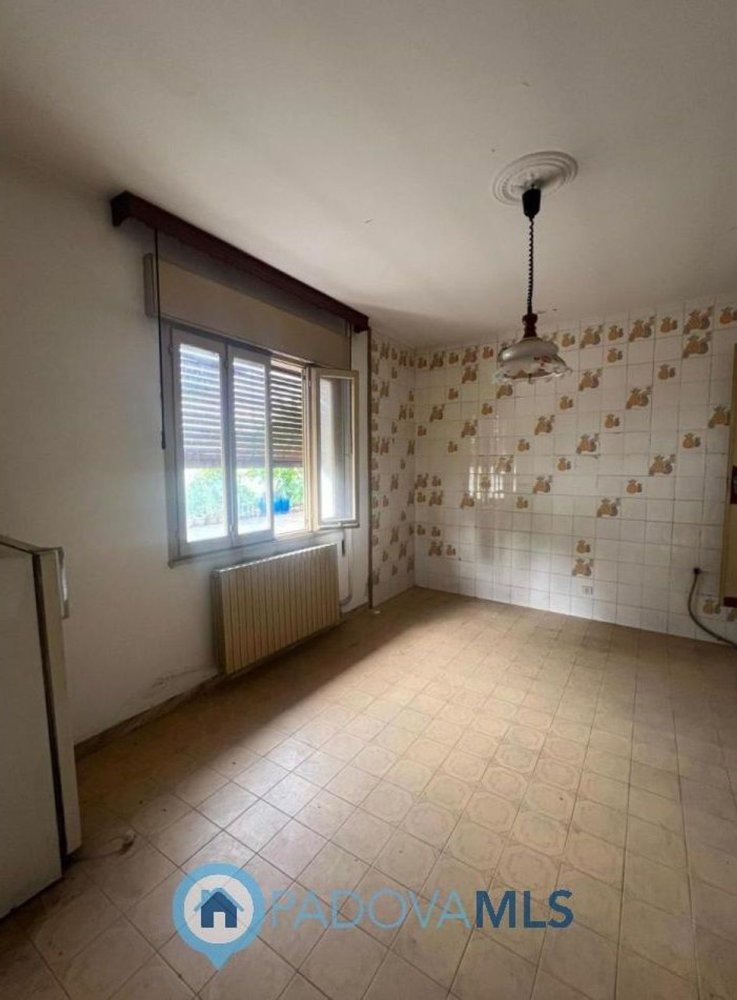 3-Zimmer Haus in Solesino, Italy, Nr. 292515