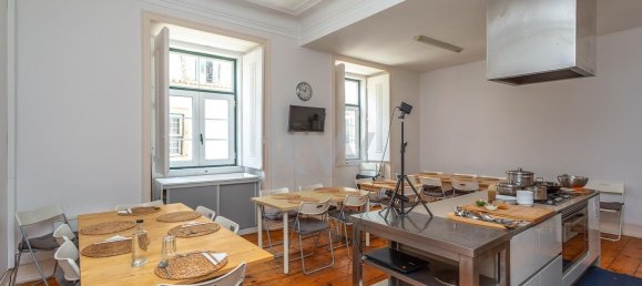 334m² Office in Lisbon, Portugal No. 145594 2