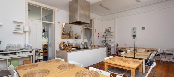 334m² Office in Lisbon, Portugal No. 145594 3