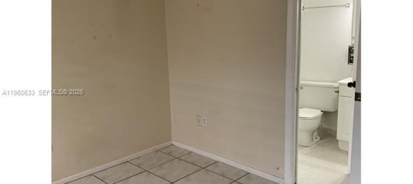 2 chambres propriété commerciale à louer à Miami, Miami-Dade, Florida, USA № 615699 3
