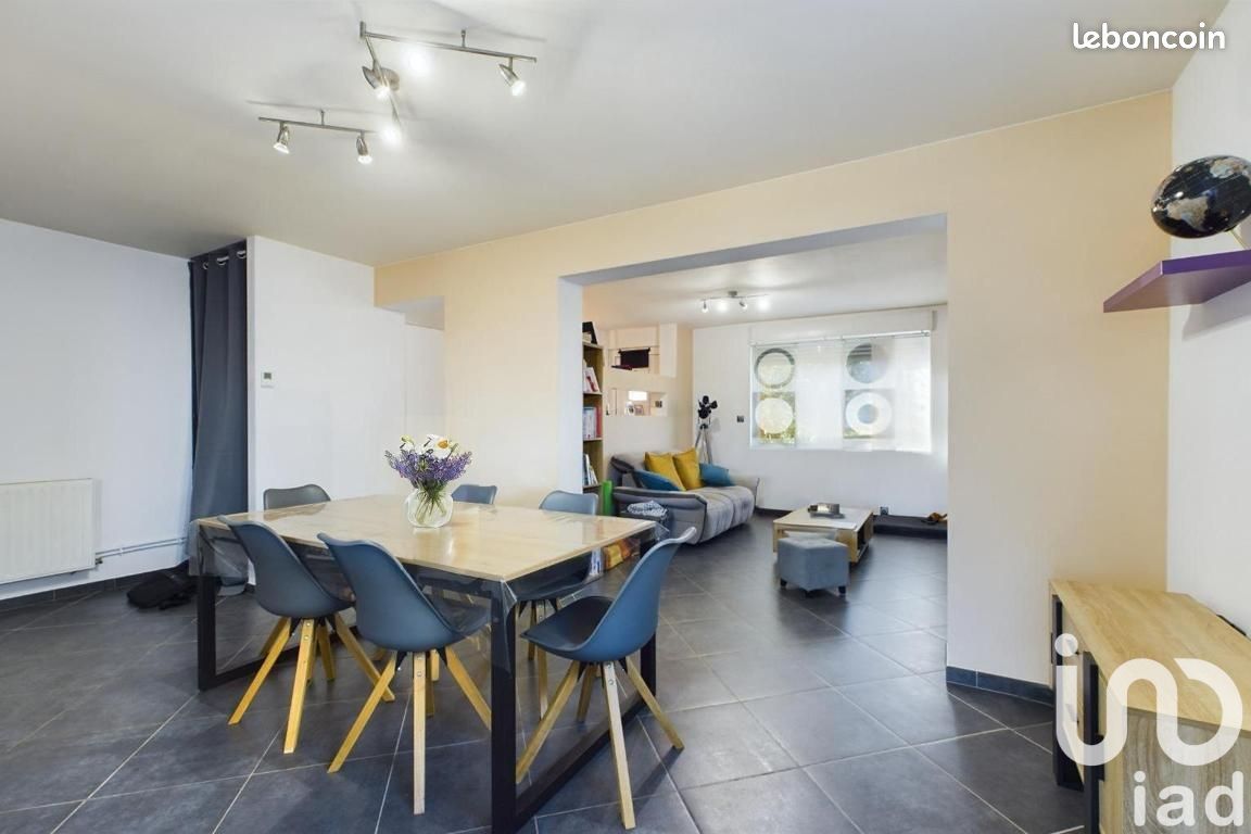 3 bedrooms House in Ostricourt, France No. 56319