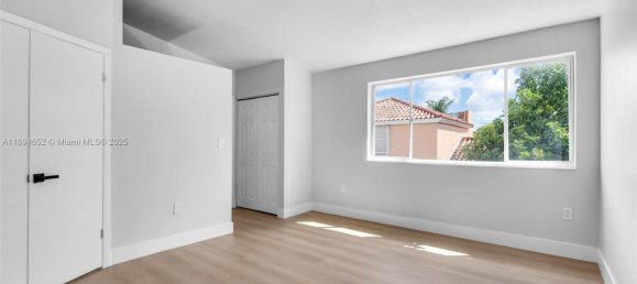 3 Schlafzimmer Villa in Miami, USA, Nr. 614228 22