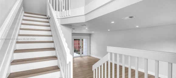 3 Schlafzimmer Villa in Miami, USA, Nr. 614228 4