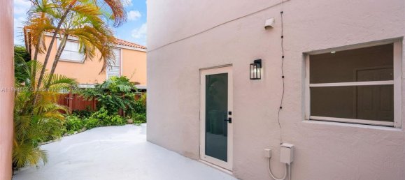 3 Schlafzimmer Villa in Miami, USA, Nr. 614228 29