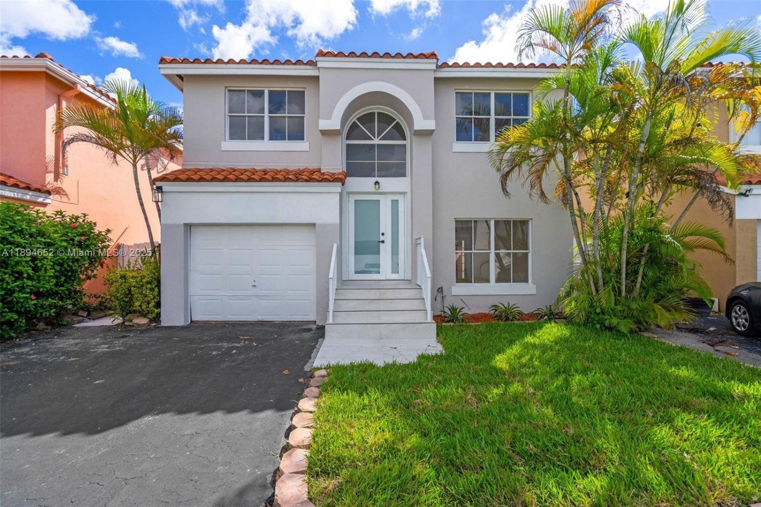 3 Schlafzimmer Villa in Miami, USA, Nr. 614228