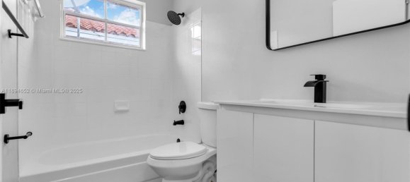 3 Schlafzimmer Villa in Miami, USA, Nr. 614228 17