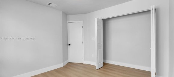3 Schlafzimmer Villa in Miami, USA, Nr. 614228 19