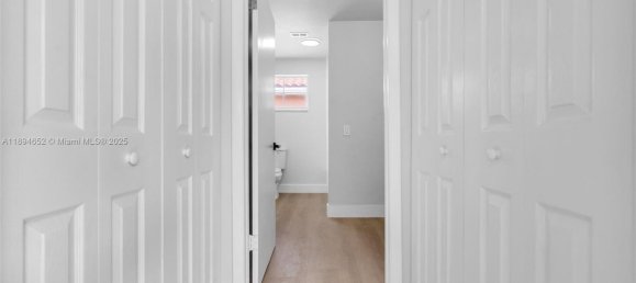 3 Schlafzimmer Villa in Miami, USA, Nr. 614228 23