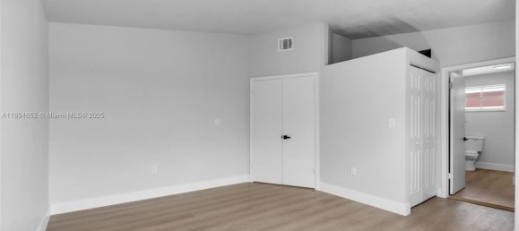 3 Schlafzimmer Villa in Miami, USA, Nr. 614228 21