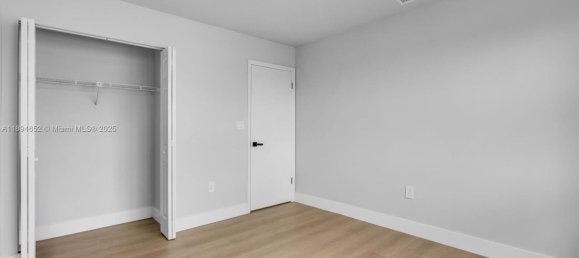 3 Schlafzimmer Villa in Miami, USA, Nr. 614228 16