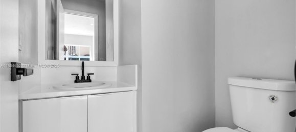 3 Schlafzimmer Villa in Miami, USA, Nr. 614228 13