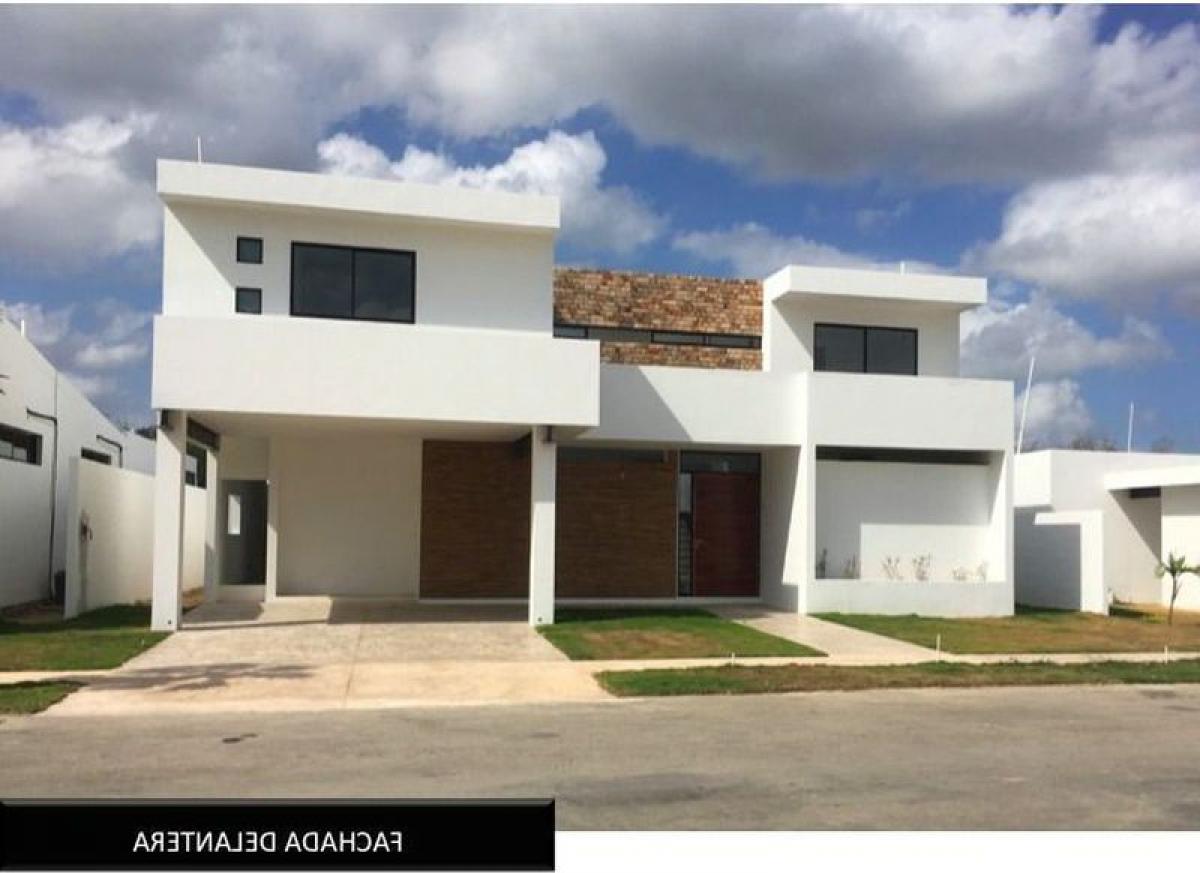 Casa de 3 dormitorios en Mérida, Mexico No. 157292