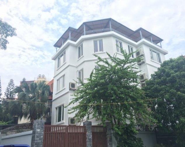 4 bedrooms Villa in Tay Ho, Vietnam No. 2556